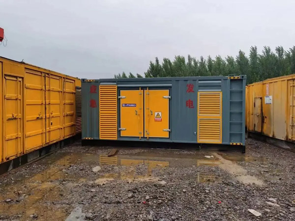 河北柴油发电机如何判断干式空气滤清器是否需要更换？